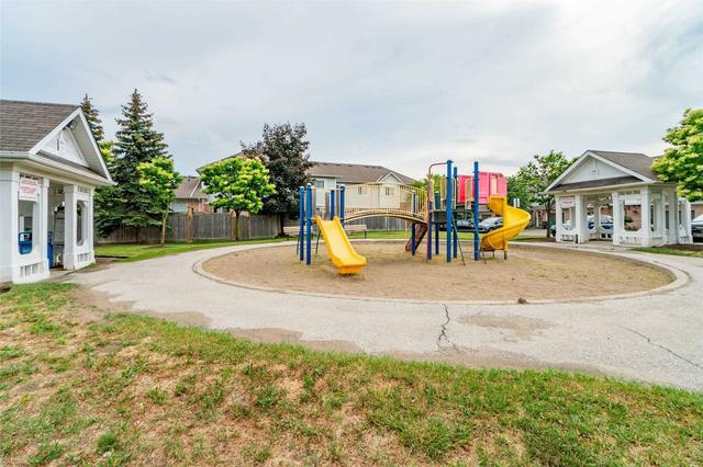 2 Brisbane Crt, Townhouse with 2 bedrooms, 2 bathrooms and 2 parking in Brampton ON | Image 35