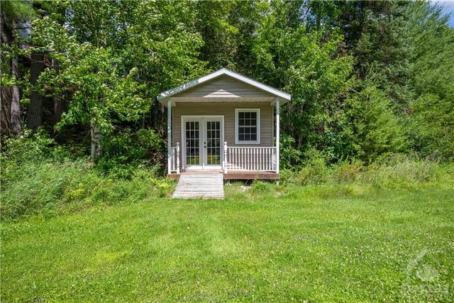 121 Rosebrugh Road, House detached with 3 bedrooms, 4 bathrooms and 10 parking in Greater Madawaska ON | Image 7
