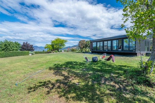 925 Salting Road, Home with 3 bedrooms, 2 bathrooms and null parking in Okanagan Similkameen E BC | Image 8
