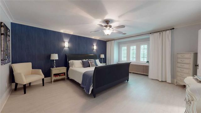 769 Spadina Rd, House detached with 4 bedrooms, 3 bathrooms and 5 parking in Toronto ON | Image 5