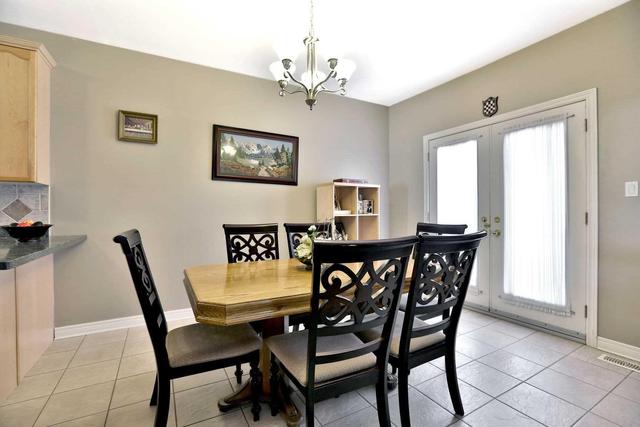 1037 Kestell Blvd, House detached with 4 bedrooms, 4 bathrooms and 2 parking in Oakville ON | Image 6