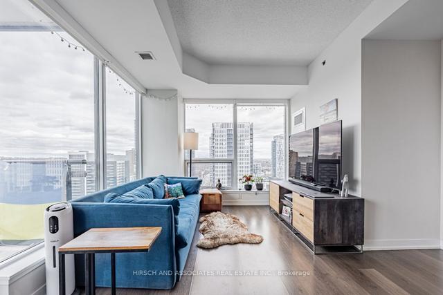1710 - 225 Sackville St, Condo with 2 bedrooms, 2 bathrooms and 1 parking in Toronto ON | Image 3