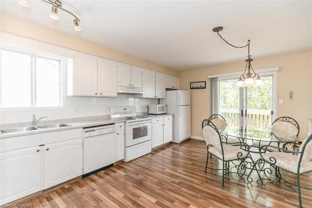 ul - 53 Eden Dr, House detached with 3 bedrooms, 2 bathrooms and 2 parking in Barrie ON | Image 9