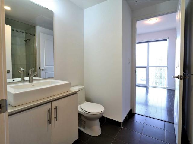 2601 - 1 The Esplanade Ave, Condo with 1 bedrooms, 1 bathrooms and 0 parking in Toronto ON | Image 6