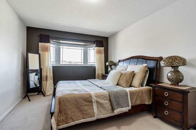 7018 Guildhall Crt, House semidetached with 3 bedrooms, 4 bathrooms and 3 parking in Mississauga ON | Image 5