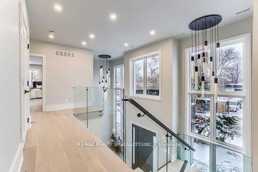 1404 Wren Ave, House detached with 4 bedrooms, 5 bathrooms and 6 parking in Oakville ON | Image 15