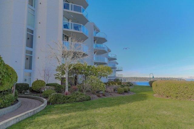 204 - 158 Promenade Dr, Condo with 3 bedrooms, 2 bathrooms and 2 parking in Nanaimo BC | Image 2