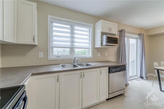 317 Galston Private, House attached with 2 bedrooms, 2 bathrooms and 1 parking in Ottawa ON | Image 14