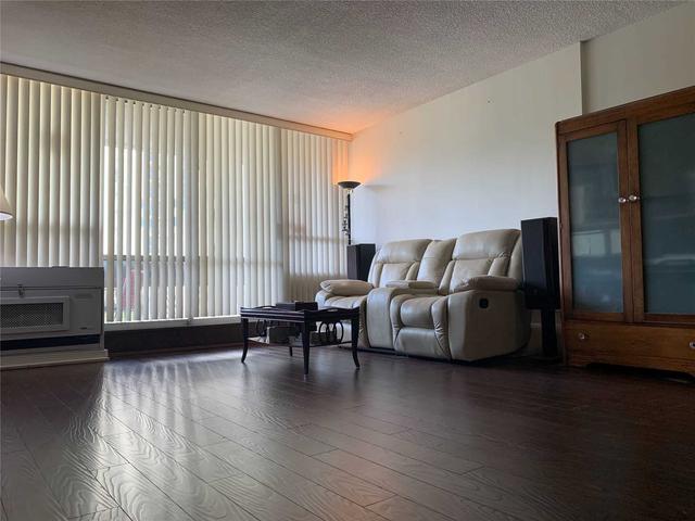 201 - 20 Speers Rd, Condo with 3 bedrooms, 2 bathrooms and 1 parking in Oakville ON | Image 18