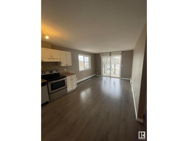 320 - 12550 140 Av Nw, Condo with 2 bedrooms, 2 bathrooms and null parking in Edmonton AB | Image 6
