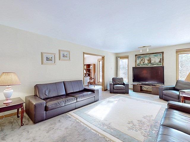 44 Macamo Crt, House detached with 5 bedrooms, 6 bathrooms and 12 parking in Vaughan ON | Image 39