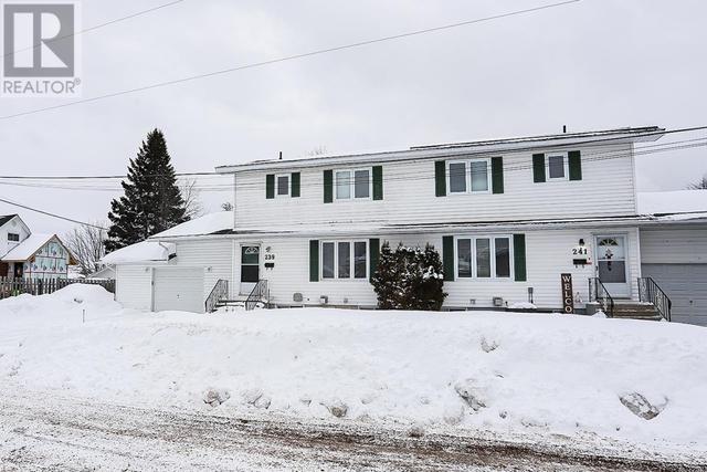 239 Langdon Rd, House semidetached with 3 bedrooms, 2 bathrooms and null parking in Sault Ste. Marie ON | Card Image