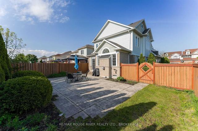 36 Bourbon Pl, House detached with 4 bedrooms, 4 bathrooms and 6 parking in Whitby ON | Image 32