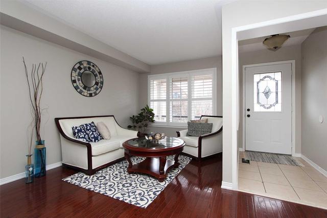 3 Tansley Cres, House detached with 3 bedrooms, 4 bathrooms and 2 parking in Ajax ON | Image 2
