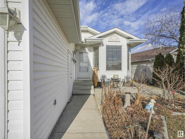 7716 154 Av Nw, House detached with 4 bedrooms, 3 bathrooms and null parking in Edmonton AB | Image 3