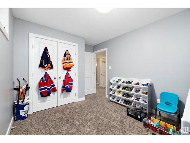 9410 85 Av, House detached with 4 bedrooms, 3 bathrooms and null parking in Morinville AB | Image 34