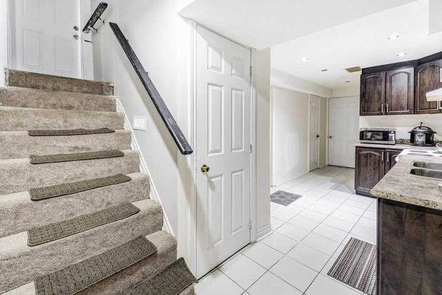 487 Grant Way, House semidetached with 3 bedrooms, 4 bathrooms and 3 parking in Milton ON | Image 20