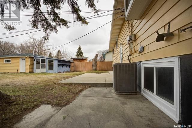 331 Y Avenue S, House detached with 7 bedrooms, 2 bathrooms and null parking in Saskatoon SK | Image 26