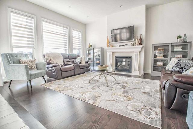 3182 Daniel Way, House detached with 4 bedrooms, 4 bathrooms and 4 parking in Oakville ON | Image 9