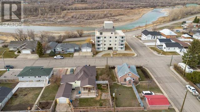 352 27 Street, House detached with 4 bedrooms, 3 bathrooms and 4 parking in Fort Macleod AB | Image 36