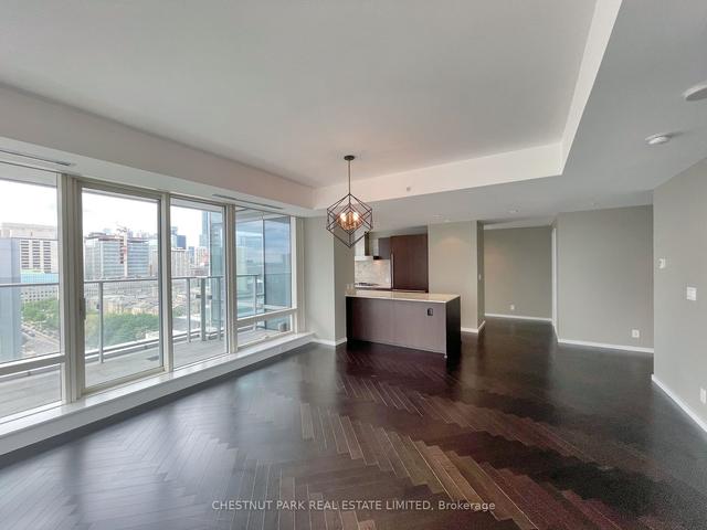 1802 - 180 University Ave, Condo with 1 bedrooms, 2 bathrooms and 11 parking in Toronto ON | Image 21