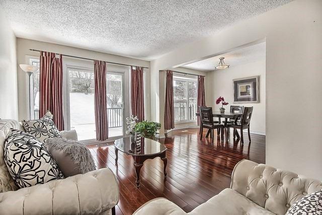 80 Gilmore Cres, House attached with 3 bedrooms, 3 bathrooms and 2 parking in Vaughan ON | Image 11