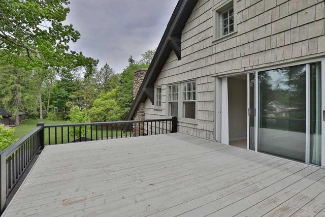 3077 Lakeshore Rd, House detached with 3 bedrooms, 3 bathrooms and 5 parking in Burlington ON | Image 12