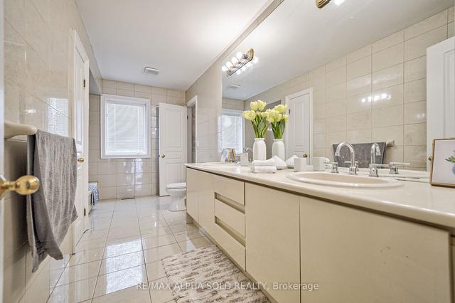 192 Moore Park Ave, House detached with 4 bedrooms, 5 bathrooms and 6 parking in Toronto ON | Image 16