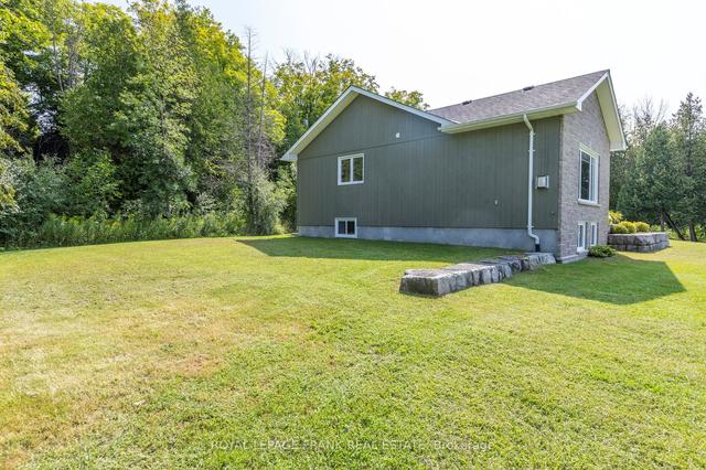 4267 County Rd 32, House detached with 2 bedrooms, 3 bathrooms and 7 parking in Douro Dummer ON | Image 21