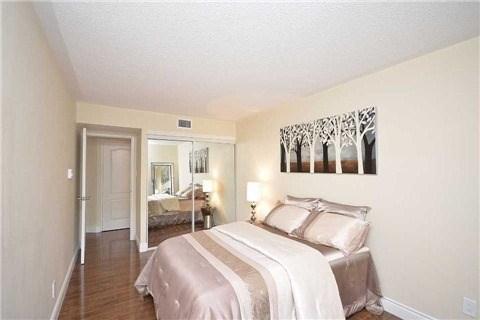 209 - 1300 Bloor St, Condo with 2 bedrooms, 2 bathrooms and 1 parking in Mississauga ON | Image 10