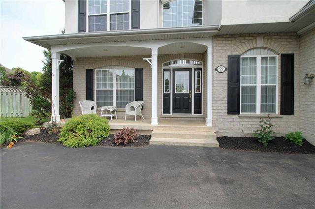 55 Woodcrest Crt, House detached with 4 bedrooms, 4 bathrooms and 3 parking in Kitchener ON | Image 2