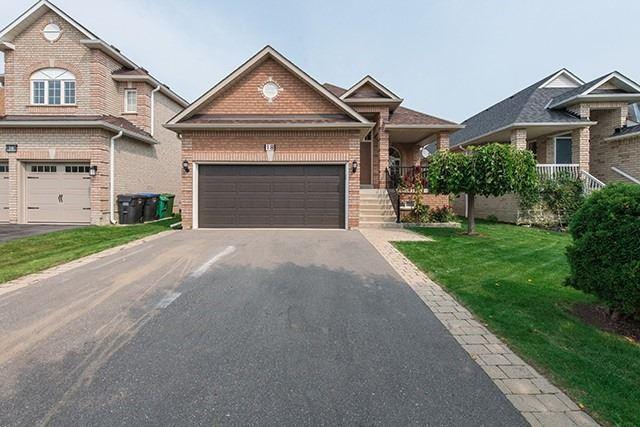 18 Trailview Lane, House detached with 3 bedrooms, 3 bathrooms and 4 parking in Caledon ON | Image 1