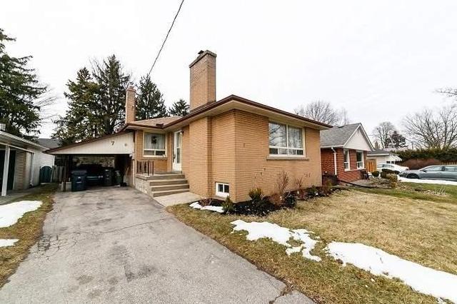 7 Barford Rd, House detached with 3 bedrooms, 1 bathrooms and 3 parking in Toronto ON | Image 5