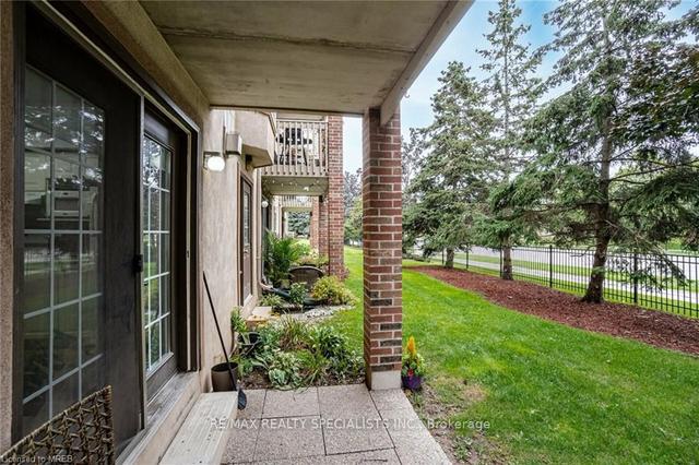 107 - 4003 Kilmer Dr, Condo with 2 bedrooms, 1 bathrooms and 1 parking in Burlington ON | Image 14