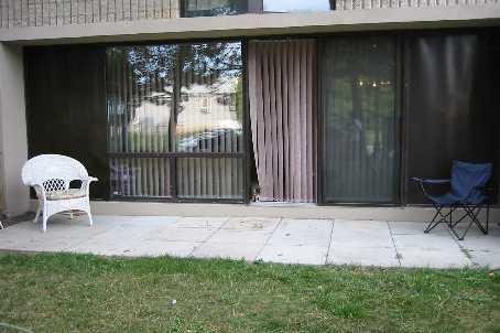 108 - 454 Centre St S, Townhouse with 3 bedrooms, 1 bathrooms and 1 parking in Oshawa ON | Image 9