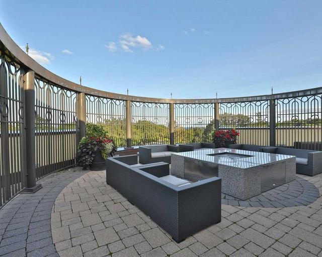 302 - 205 Lakeshore Rd W, Condo with 2 bedrooms, 2 bathrooms and 1 parking in Oakville ON | Image 10