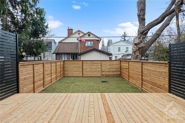 542 Kirkwood Avenue, Home with 4 bedrooms, 4 bathrooms and 2 parking in Ottawa ON | Image 28