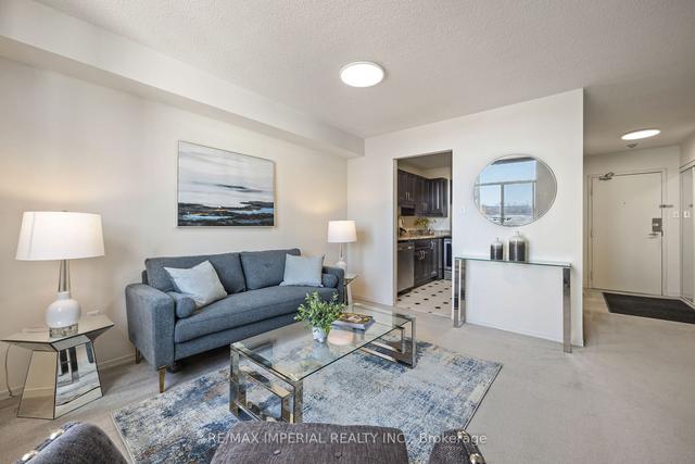 1408 - 3559 Eglinton Ave W, Condo with 2 bedrooms, 1 bathrooms and 1 parking in Toronto ON | Image 4