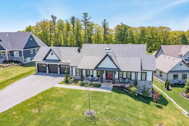 34 Thoroughbred Dr, House detached with 2 bedrooms, 3 bathrooms and 8 parking in Oro Medonte ON | Image 1