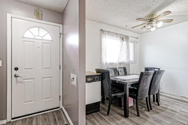 5 - 195 Manora Place Ne, Home with 3 bedrooms, 1 bathrooms and 2 parking in Calgary AB | Image 3