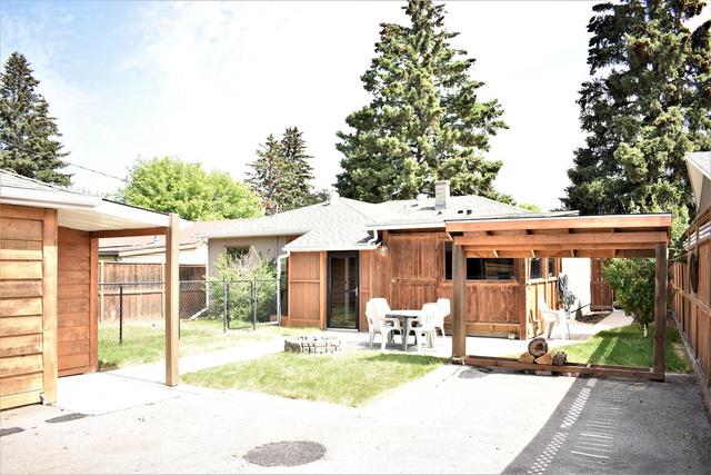 7915 34 Avenue Nw, House detached with 3 bedrooms, 1 bathrooms and 2 parking in Calgary AB | Image 27
