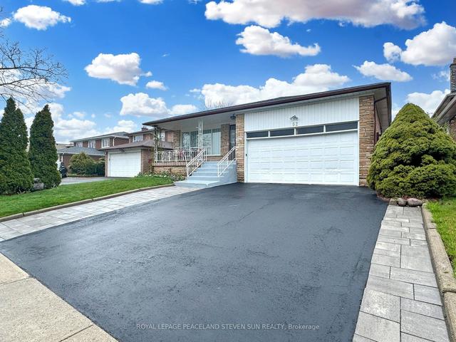 52 Bickerton Cres, House detached with 6 bedrooms, 11 bathrooms and 7 parking in Toronto ON | Image 12