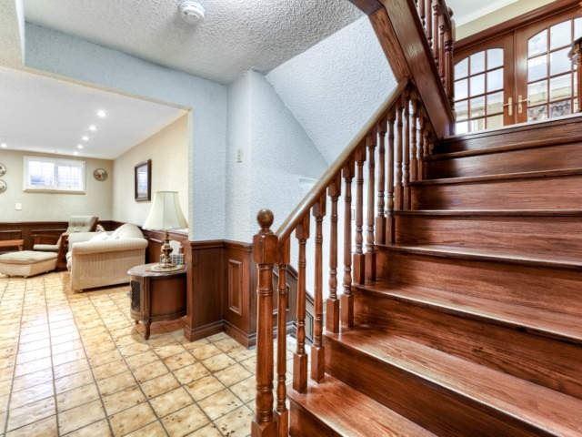 449 Queens Dr, House detached with 4 bedrooms, 4 bathrooms and 6 parking in Toronto ON | Image 19