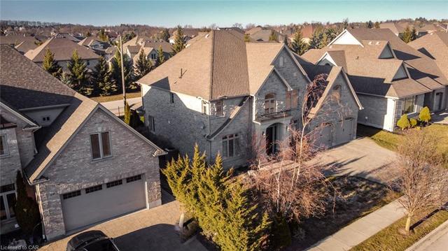23 Black Maple Crescent, House detached with 5 bedrooms, 2 bathrooms and 4 parking in Kitchener ON | Image 3
