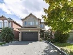 8 Fairbank Crt, House detached with 3 bedrooms, 3 bathrooms and 3 parking in Brampton ON | Image 1