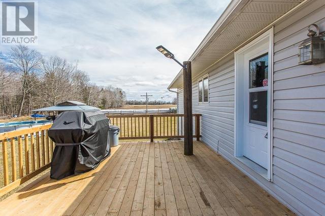 736 Pioneer Rd|Huron Shores Township, House detached with 4 bedrooms, 2 bathrooms and null parking in Huron Shores ON | Image 38