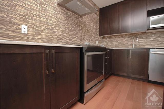 803 - 411 Mackay Street, Condo with 3 bedrooms, 3 bathrooms and 1 parking in Ottawa ON | Image 6