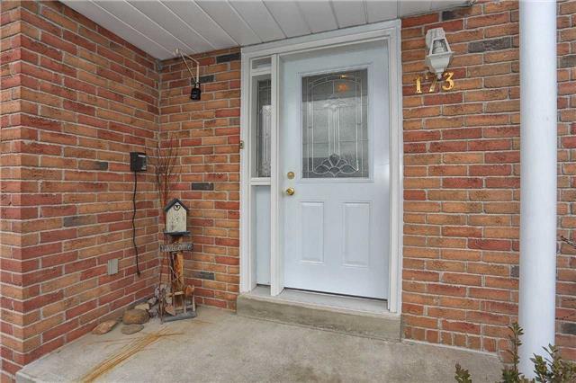 173 Trudeau Dr, House detached with 3 bedrooms, 3 bathrooms and 2 parking in Clarington ON | Image 2