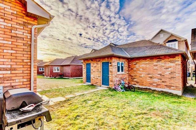 18 Saint Dennis Rd, House attached with 3 bedrooms, 4 bathrooms and 2 parking in Brampton ON | Image 19