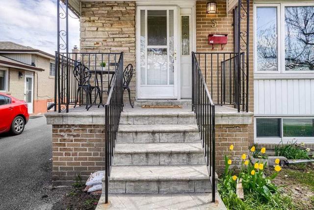 3 Goldsboro Rd, House semidetached with 3 bedrooms, 3 bathrooms and 4 parking in Toronto ON | Image 23